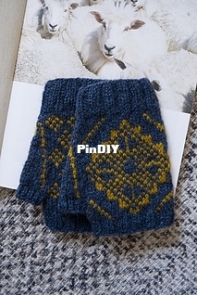 Roots mitts by Anna Radchenko