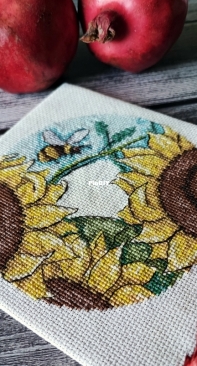 Wreath Sunflowers. Scheme designer Elena Vyazgina