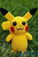 Nicholes Nerdy Knots- Bigger Pikachu Pokemon -Free