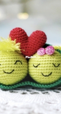Red Panda Toy - Anchutka Toys - Anna Kudinova - Green Peas