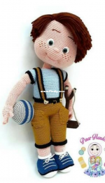 Pinar Handcraft - Pinar Tunc – A boy and his ball - Russian