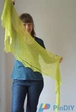Green Light Shawl by Martina Behm-English,German