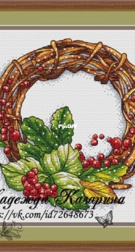 Summer Wreath by Nadezhda Kazarina
