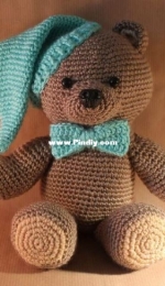 Muetzenstrasse - Cornelia Brema - Cuddly bear sleepyhead - Kuschelbär Schlafmütze - German