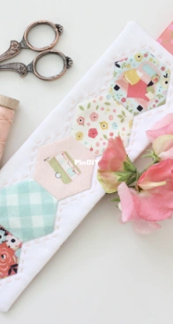 Molly and Mama - Studio for Pretty Stitches - Hexagon Bookmark - free