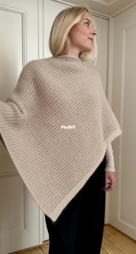 My Flow Poncho by Norgardknit - English