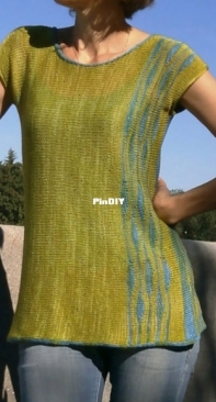 Reflectance Top by Inna M. - English, German, Russian - Free