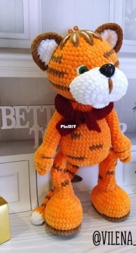 Vilena Toys - Tiger - Russian