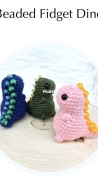 Willow and Wild - Emily Nigro - Beaded Fidget Dino
