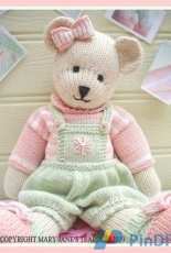 Candy Bear by Susan Hickson - Mary Janes Tearoom - Russian Translated