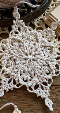 Draiguna - Julia Hart - Winterlight Snowflake