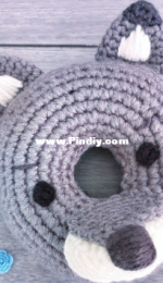 Oodles of Crochet Crafts - Rachel Zain - Doughnut Buddies -Wolf