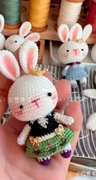 Bao Bei Lin Handmade - My Baby Lin - Kong Xiang Ji - Elsa Bunny, Anna Bunny, Pink Maruko Bunny - Chinese - Free