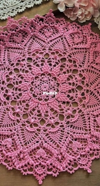 Draiguna - Julia Hart - Sweetheart Serenade Doily