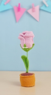 Tulip Yarn Crafts - Ines Abad - Rose - Free