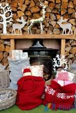 Designer Yarns Ltd. - Graeme Knowles-Miller -  Christmas Bag snowflake - free