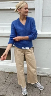Stockholm V-neck Sweater (Mohair) by Mette Wendelboe Okkels - PetiteKnit - Russian translation