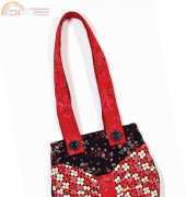 Quilters World -  Aug. 2009 - Bow Pocket Purse