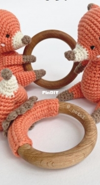 6 petel - ‎Irina Karyavina - Fox-Rattle-Teething toy 3 in 1 - Russian