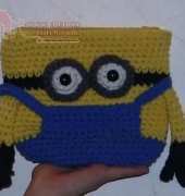 Minion makeup purse