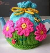 Flower Garden Tea Cosy by Jenny Stacey- Free
