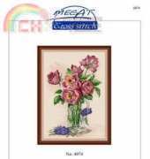 Megat 4074 Roses in a glass vase
