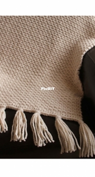 Tara Schreyer - Urban Chic Throw