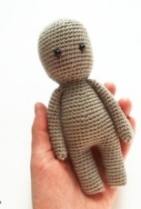 HowToAmigurumi - Marina B - Basic Amigurumi Doll - Free
