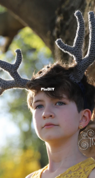 Crafty Intentions - Megan Lapp - Wearable Antlers Set - English