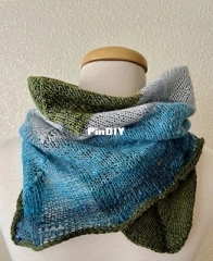 Flippy Chevron Cowl by Nick Davis