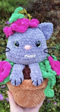 Cosy Pattern by Tasha - Tinker the Flowerpot Kitty