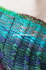 Urth Yarns-Railway Cowl by Serpil Aydınay-Free