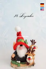 Mala Designs - Mandy Herrmann - Big elf with mistletoe