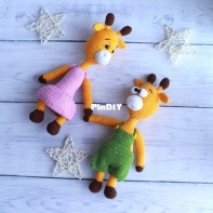 Igrushki Malyshki - Vilnara Musina - Вильнара Мусина - Giraffe Zhorik and giraffe Josephine - Жираф Жорик и жирафка Жозефина - Russian