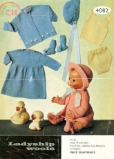 Ladyship 4082 - Dolls Outfit to fit 16 or 19 inch dolls - English