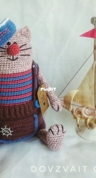 Crochet cat