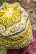 Owieczki Beanie by Hanna Maciejewska-English,Polish-Free