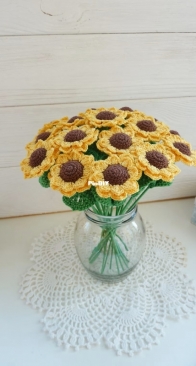 ViTasja - Vita Opaleny - Sunflowers in a pot