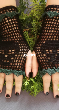 Lunar Still - Kristina Tamulevičiūtė - Skull fingerless gloves with frills