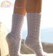 Drops Design-105-41-Socks in Scale Lace-Free