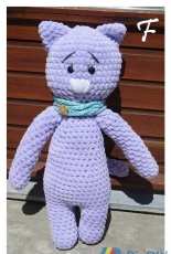 The cat of yarn Katia "bambi"