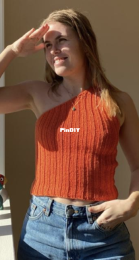 Easy One Shoulder Top Elisabeth Johannessen - Easy as Knit