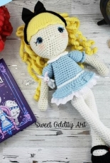Sweet Oddity Art - Carolyne Brodie - Alice in Wonderland