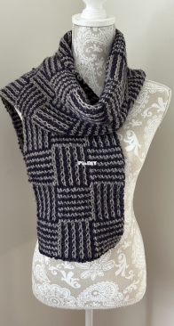 Topsy Turvy Scarf by Jo-Anne Phillips