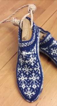 Snowflake slippers