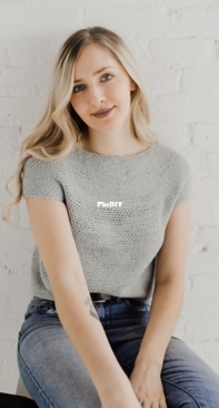 Knits N Knots - Janine Myska - Granite Yoke Tee