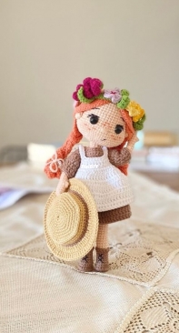 Dolls Berries - Burcu Firat Sen - Anne Shriley