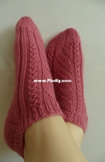 Valmue Socks by Trude Hertaas - Free
