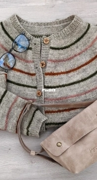 Livresque Cardigan by Espace Tricot-English, French-Free