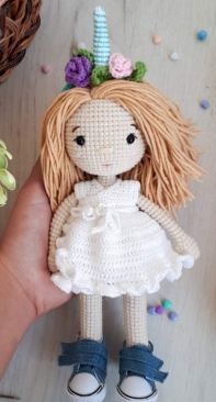 Juliia Pyha / Julia Piga - Unicorn Doll - Russian